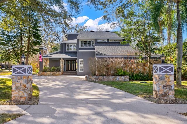 10402 OAKBROOK DRIVE, Tampa, FL 33618