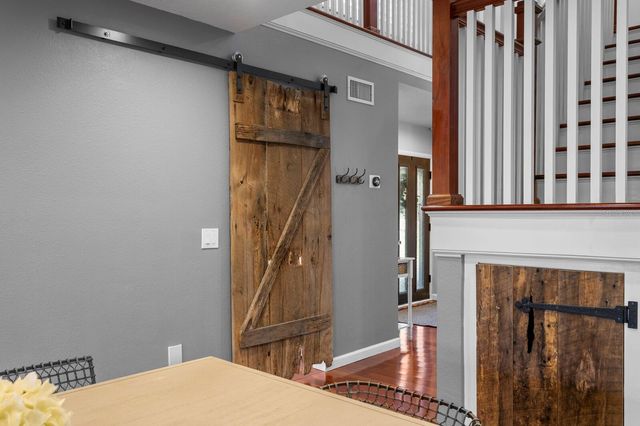 10402 OAKBROOK DRIVE, Tampa, FL 33618