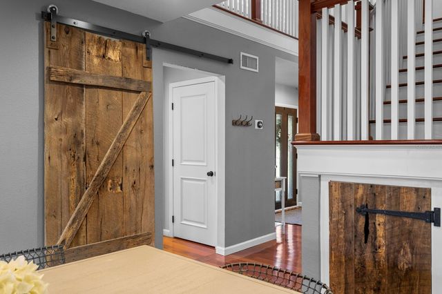 10402 OAKBROOK DRIVE, Tampa, FL 33618