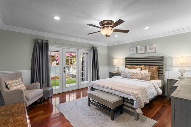 10402 OAKBROOK DRIVE, Tampa, FL 33618