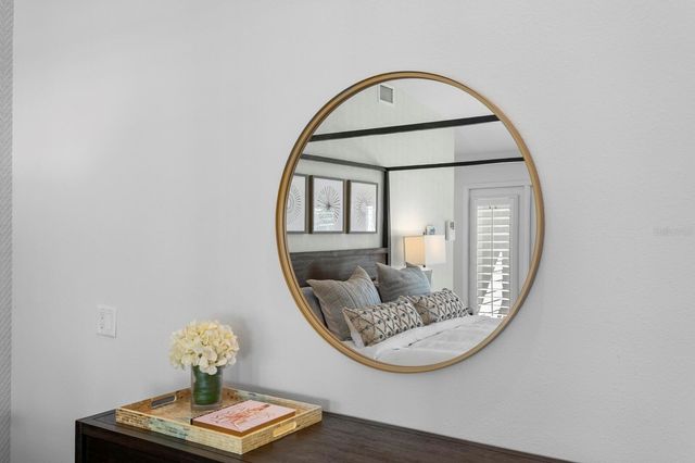 10402 OAKBROOK DRIVE, Tampa, FL 33618