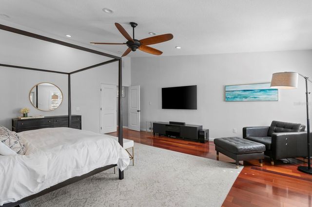 10402 OAKBROOK DRIVE, Tampa, FL 33618