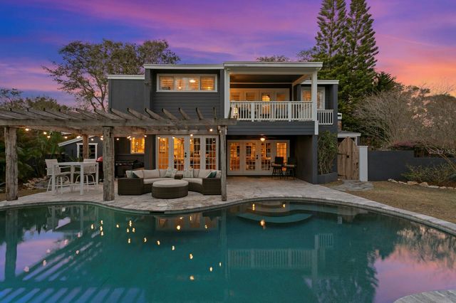 10402 OAKBROOK DRIVE, Tampa, FL 33618