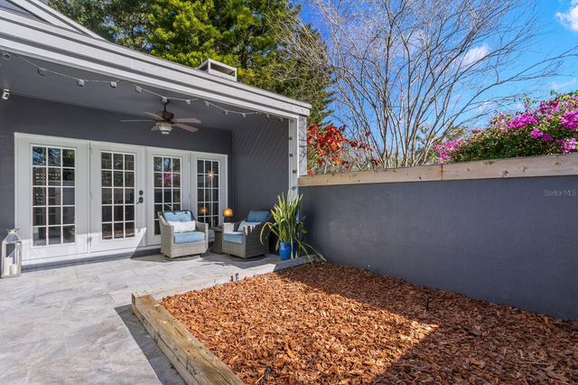 10402 OAKBROOK DRIVE, Tampa, FL 33618