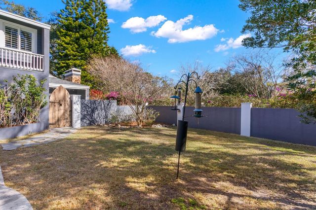 10402 OAKBROOK DRIVE, Tampa, FL 33618