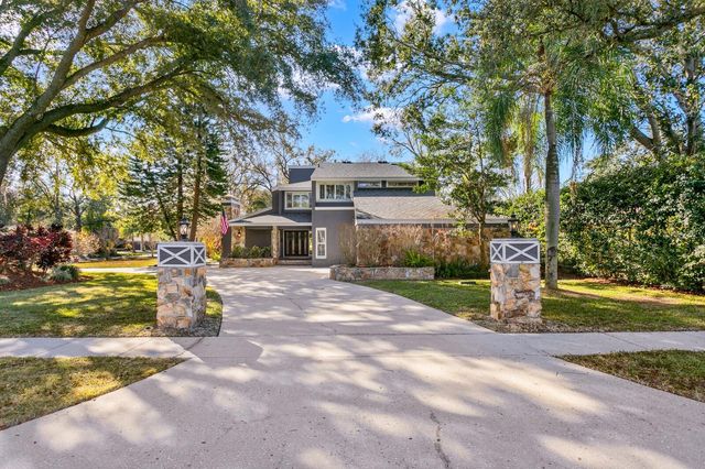 10402 OAKBROOK DRIVE, Tampa, FL 33618