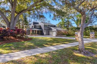 10402 OAKBROOK DRIVE, Tampa, FL 33618