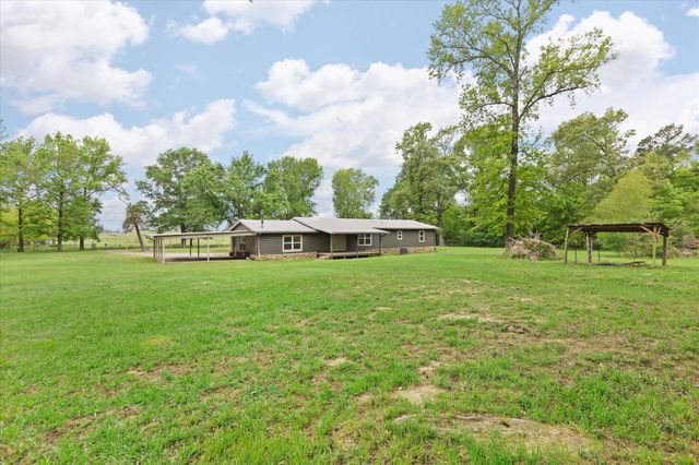 7056 Arrowwood Rd, Gilmer, TX 75644