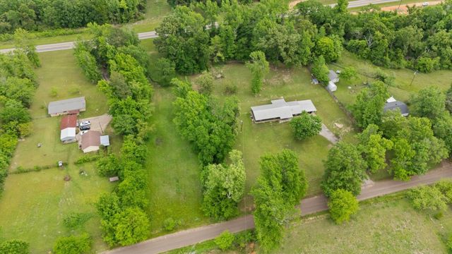 7056 Arrowwood Rd, Gilmer, TX 75644