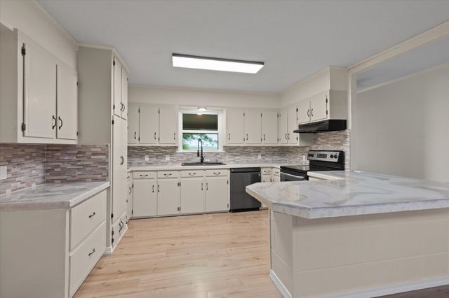 7056 Arrowwood Rd, Gilmer, TX 75644