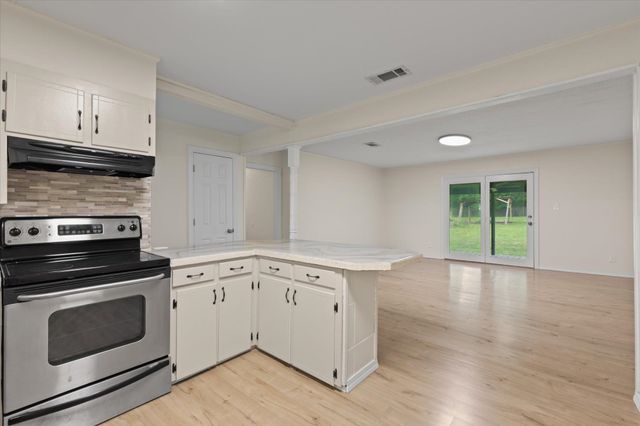 7056 Arrowwood Rd, Gilmer, TX 75644