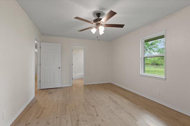7056 Arrowwood Rd, Gilmer, TX 75644