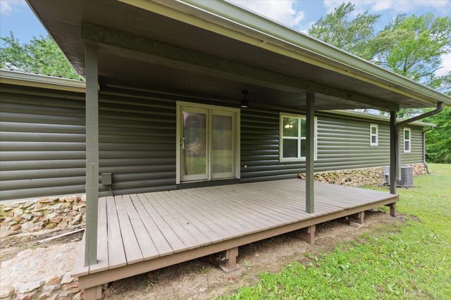 7056 Arrowwood Rd, Gilmer, TX 75644