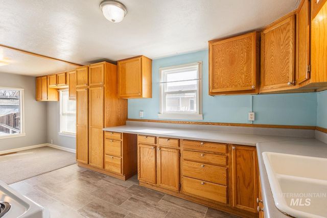 819 S Roosevelt St, Boise, ID 83705