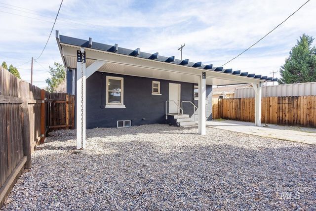 819 S Roosevelt St, Boise, ID 83705