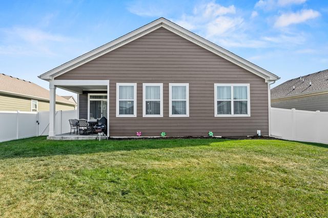 7620 W 105th Place, Crown Point, IN 46307