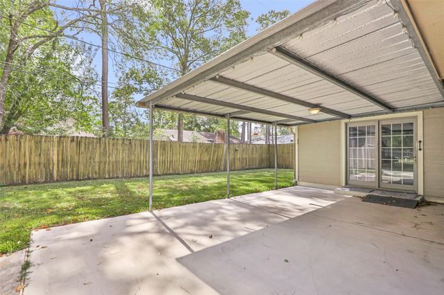 9614 Pinehurst Street, Baytown, TX 77521