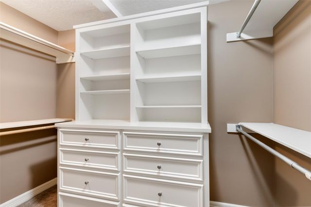 9614 Pinehurst Street, Baytown, TX 77521