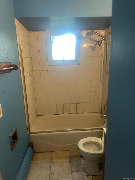 364 42nd Street, Lindenhurst, NY 11757 — photo 3