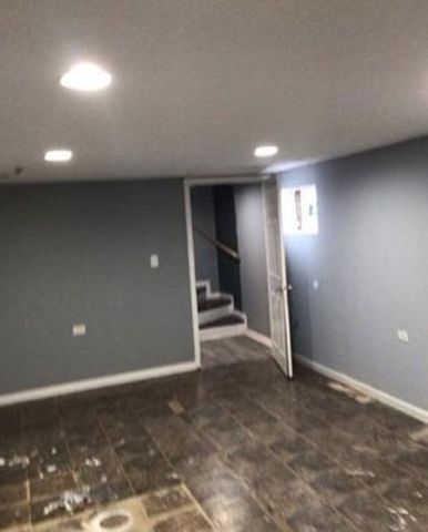 3553 W 77th Street, Chicago, IL 60652