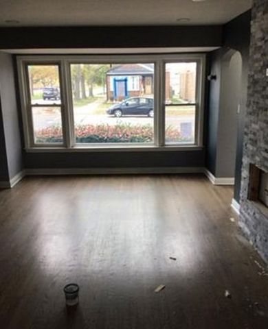 3553 W 77th Street, Chicago, IL 60652