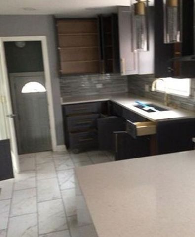 3553 W 77th Street, Chicago, IL 60652