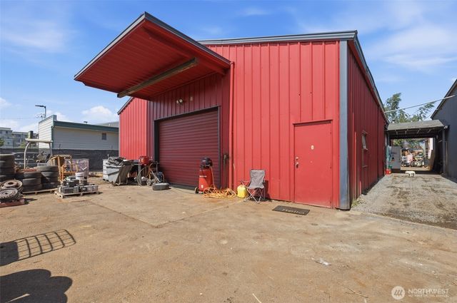 14045 Midvale Avenue N, Shoreline, WA 98133