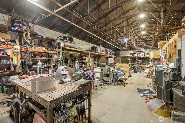 14045 Midvale Avenue N, Shoreline, WA 98133