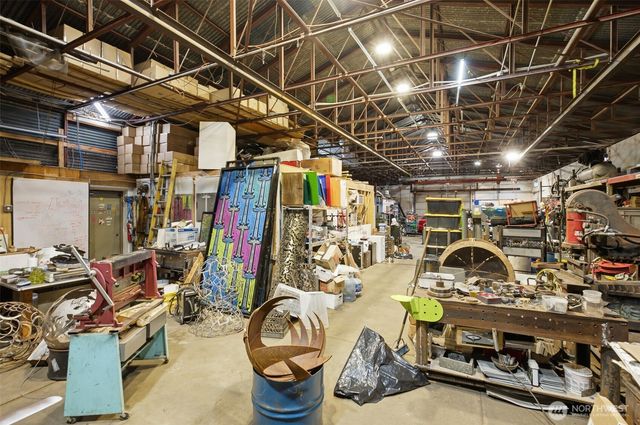 14045 Midvale Avenue N, Shoreline, WA 98133