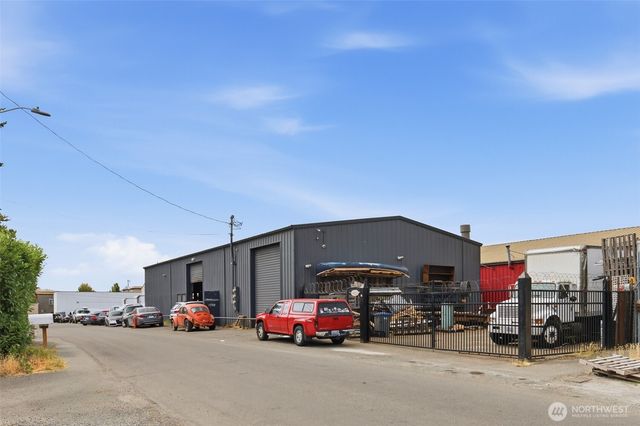 14045 Midvale Avenue N, Shoreline, WA 98133