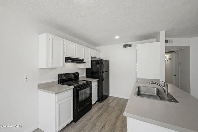 5236 W Peoria Avenue 127, Glendale, AZ 85302