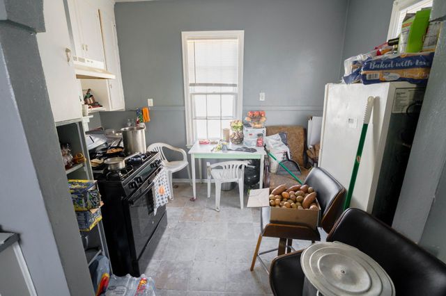 337 Maria Avenue, Saint Paul, MN 55106