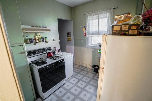 337 Maria Avenue, Saint Paul, MN 55106