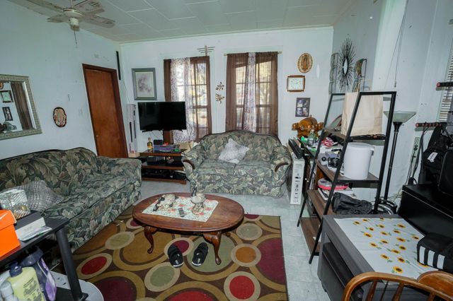 337 Maria Avenue, Saint Paul, MN 55106