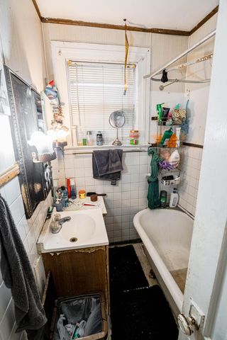 337 Maria Avenue, Saint Paul, MN 55106