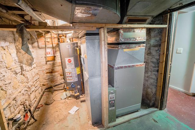 337 Maria Avenue, Saint Paul, MN 55106