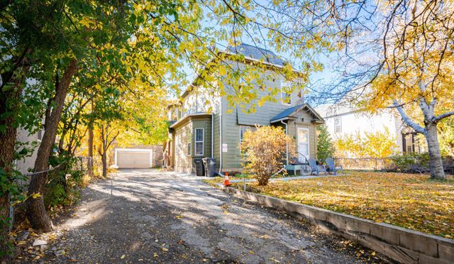 337 Maria Avenue, Saint Paul, MN 55106