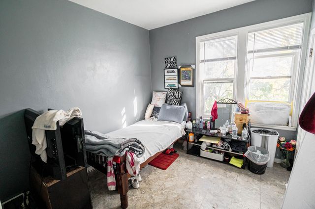 337 Maria Avenue, Saint Paul, MN 55106