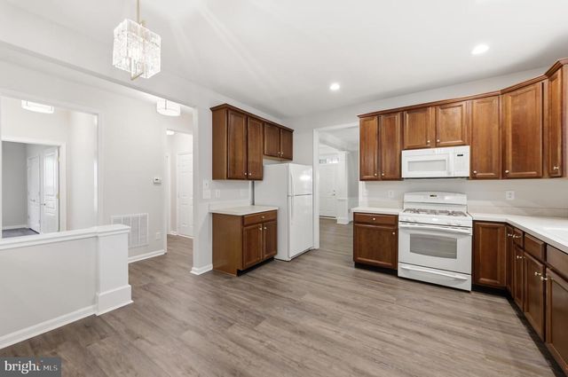 19 ANNE DR, Hammonton, NJ 08037
