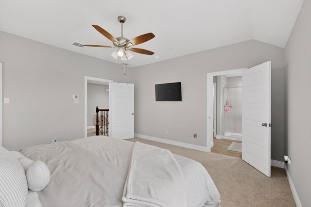 6040 Bursey Road, Watauga, TX 76148