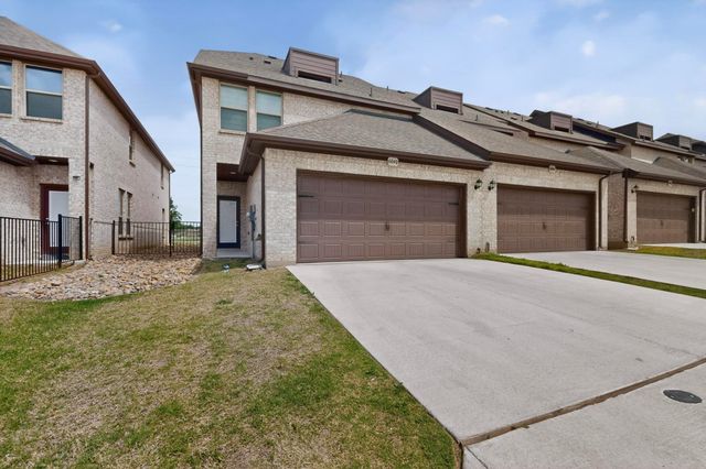 6040 Bursey Road, Watauga, TX 76148