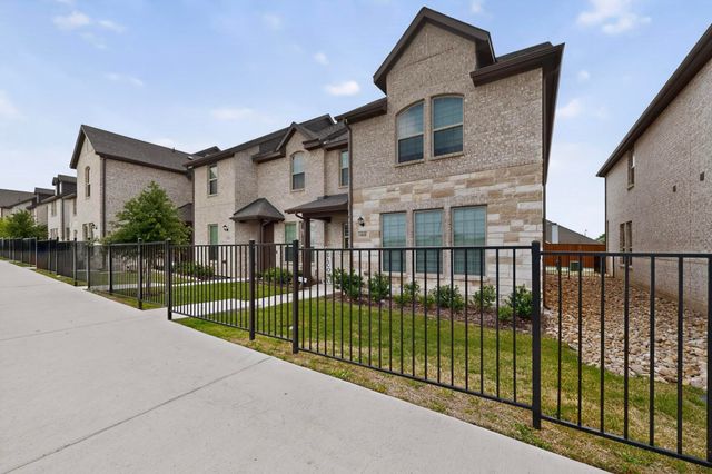 6040 Bursey Road, Watauga, TX 76148