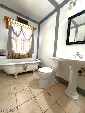 3798 W 38th Street, Cleveland, OH 44109