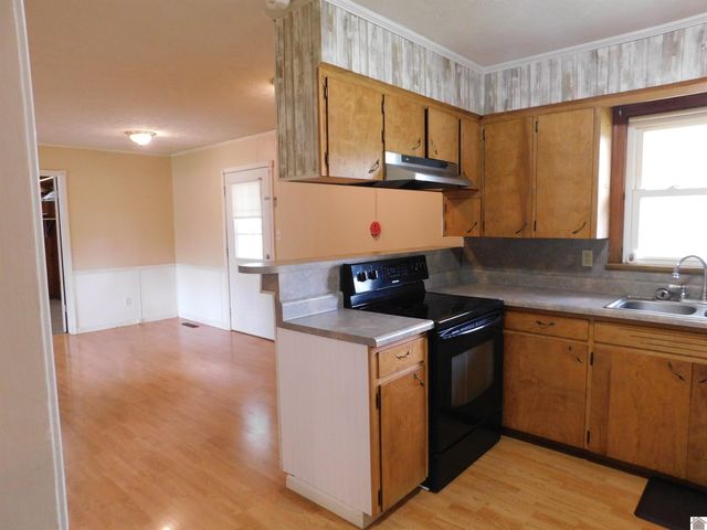 202 E. 19th St., Benton, KY 42025