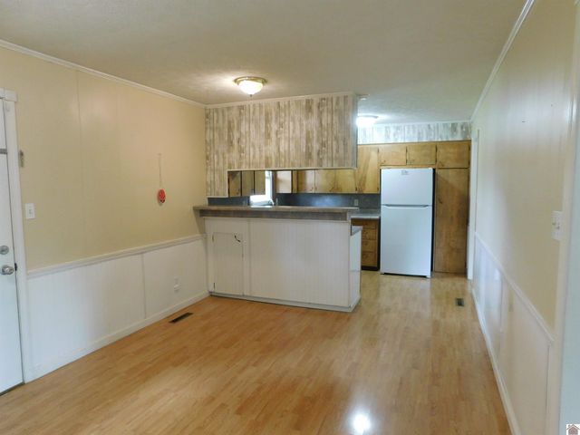 202 E. 19th St., Benton, KY 42025