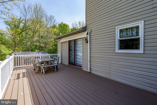 107 LYNWOOD ST, Terre Hill, PA 17581