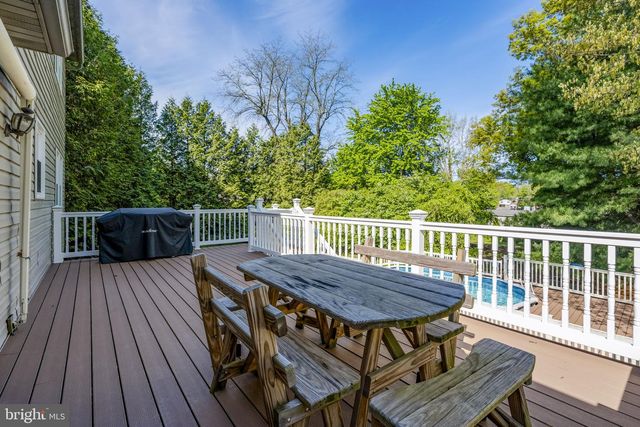 107 LYNWOOD ST, Terre Hill, PA 17581