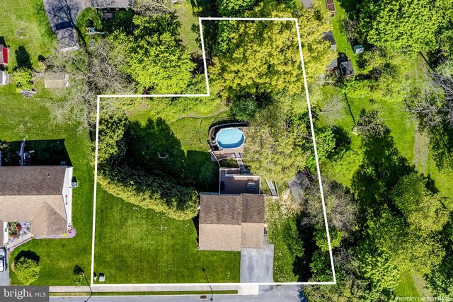 107 LYNWOOD ST, Terre Hill, PA 17581