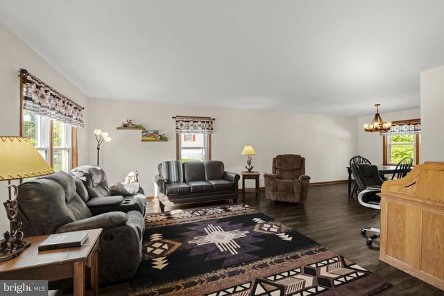 107 LYNWOOD ST, Terre Hill, PA 17581