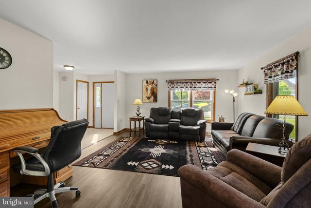 107 LYNWOOD ST, Terre Hill, PA 17581